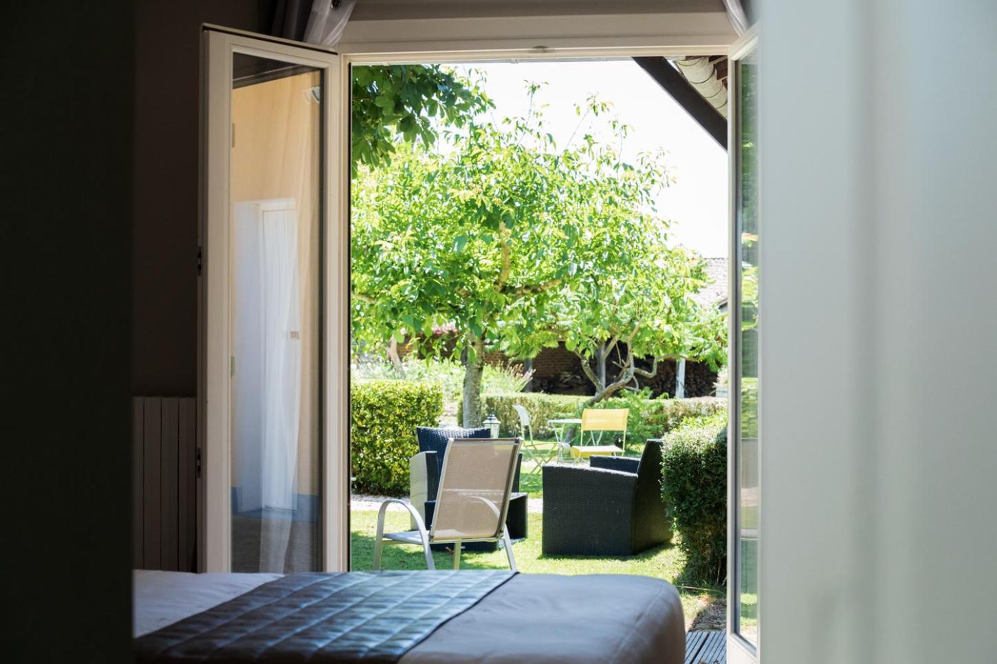Le Relais Des Tuileries Hotel Sereilhac Екстериор снимка