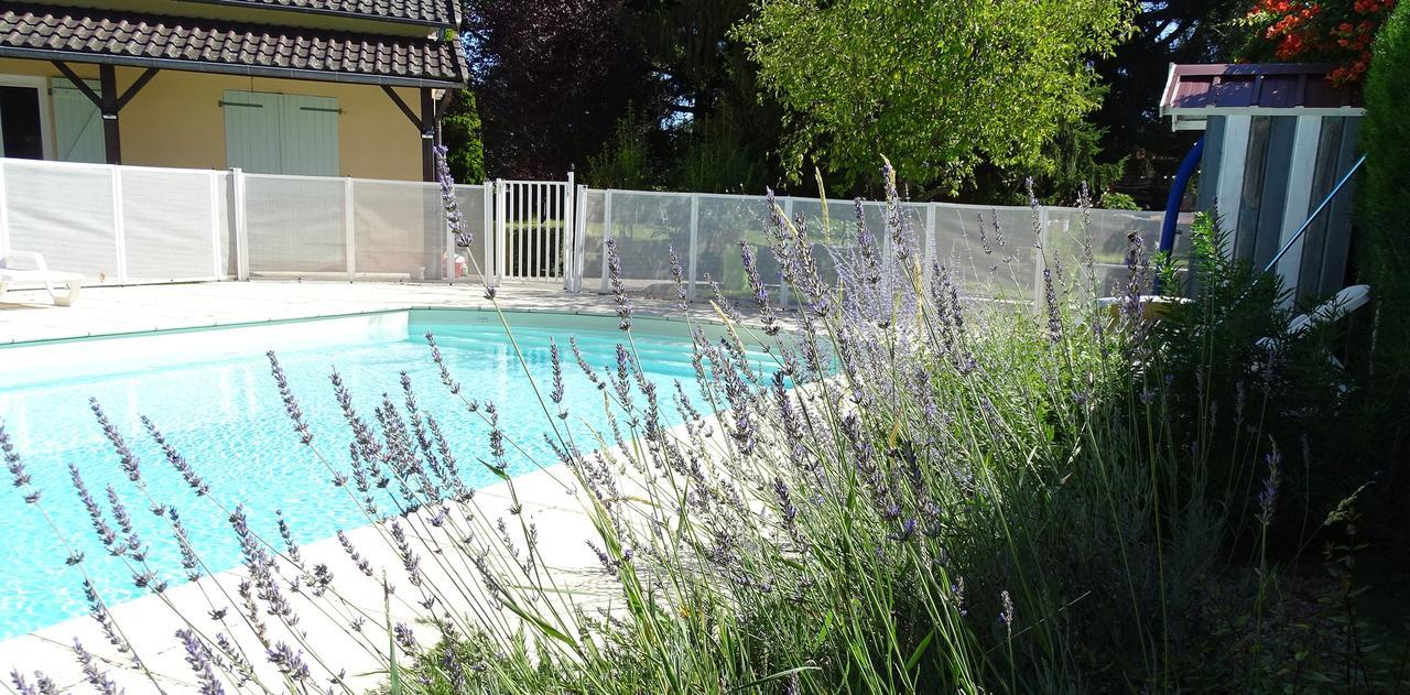 Le Relais Des Tuileries Hotel Sereilhac Екстериор снимка
